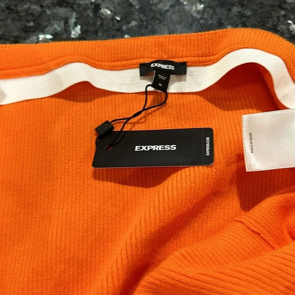 Express Mid Rise Ribbed Midi Sweater Skirt - Picture 7 of 9